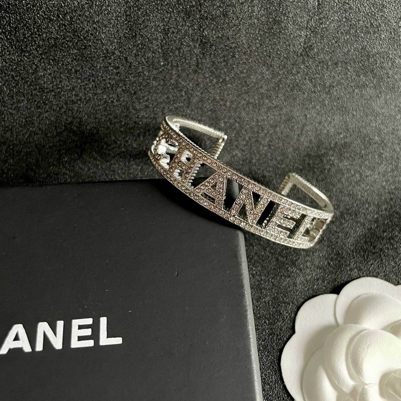Chanel Bracelet 11yxx36